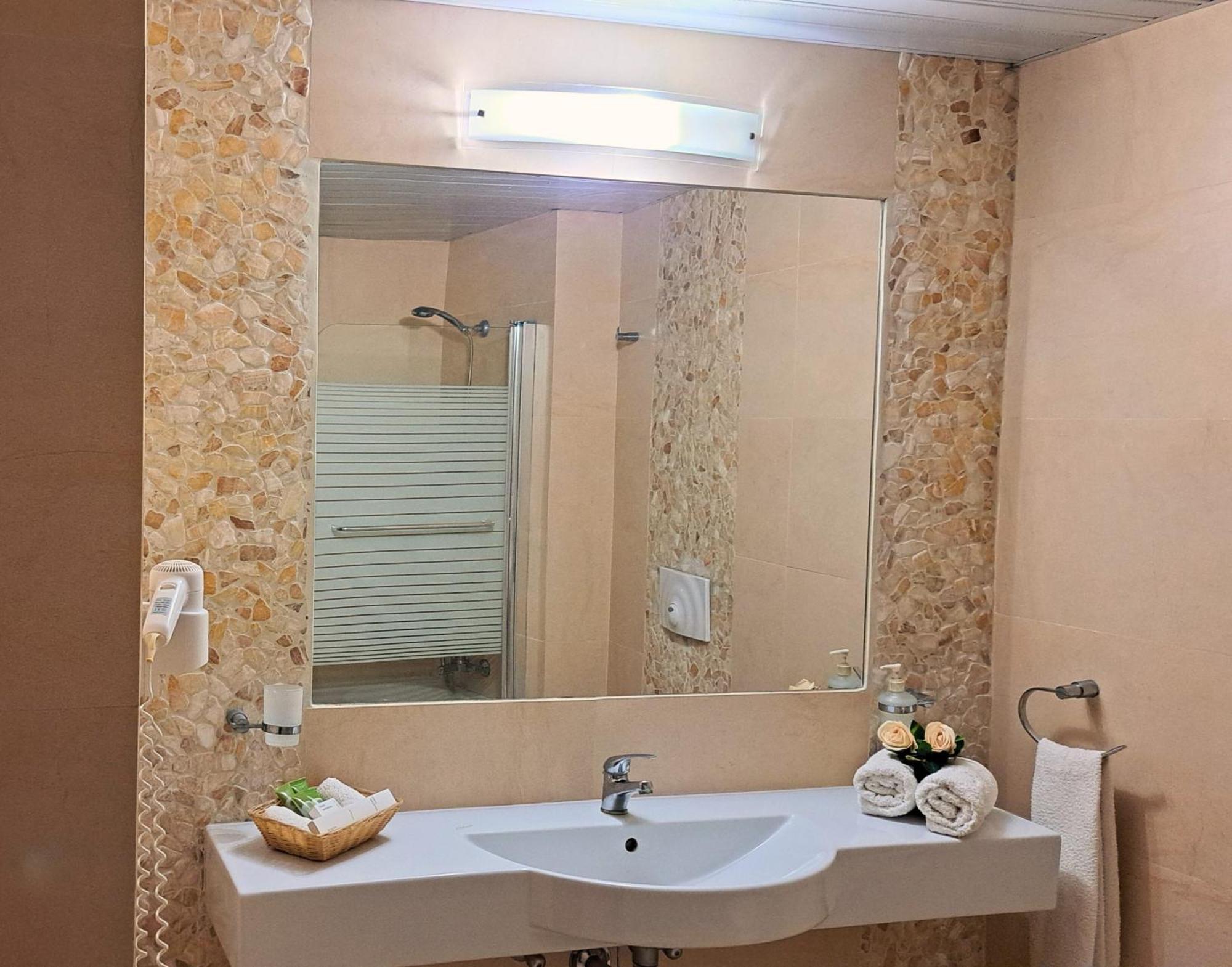 Hotel Astron Princess كارباثوس المظهر الخارجي الصورة