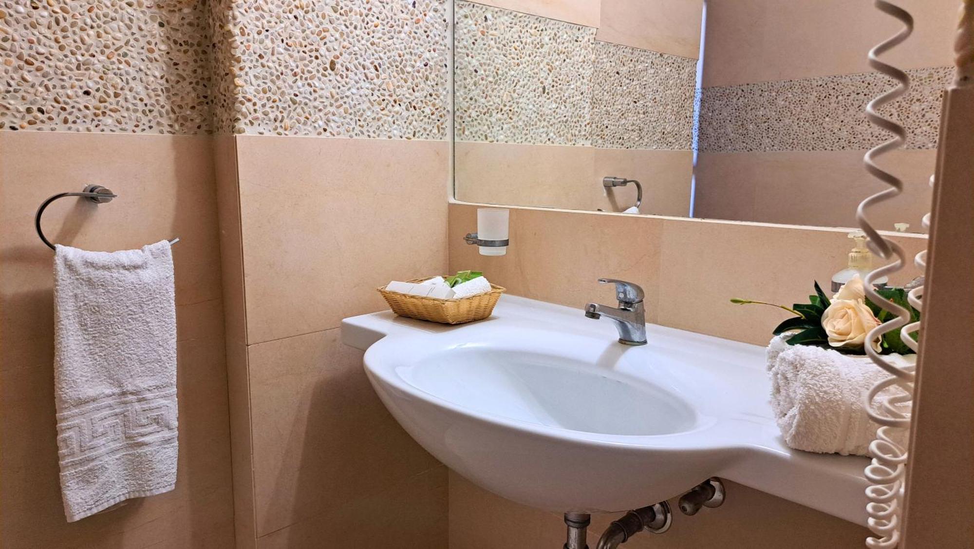 Hotel Astron Princess كارباثوس المظهر الخارجي الصورة